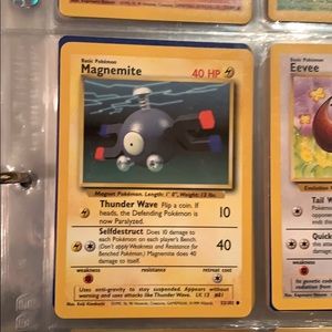 Magnemite 1999 Pokémon card